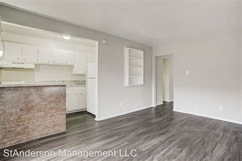 2322 Dunlavy Apartments in Neartown .